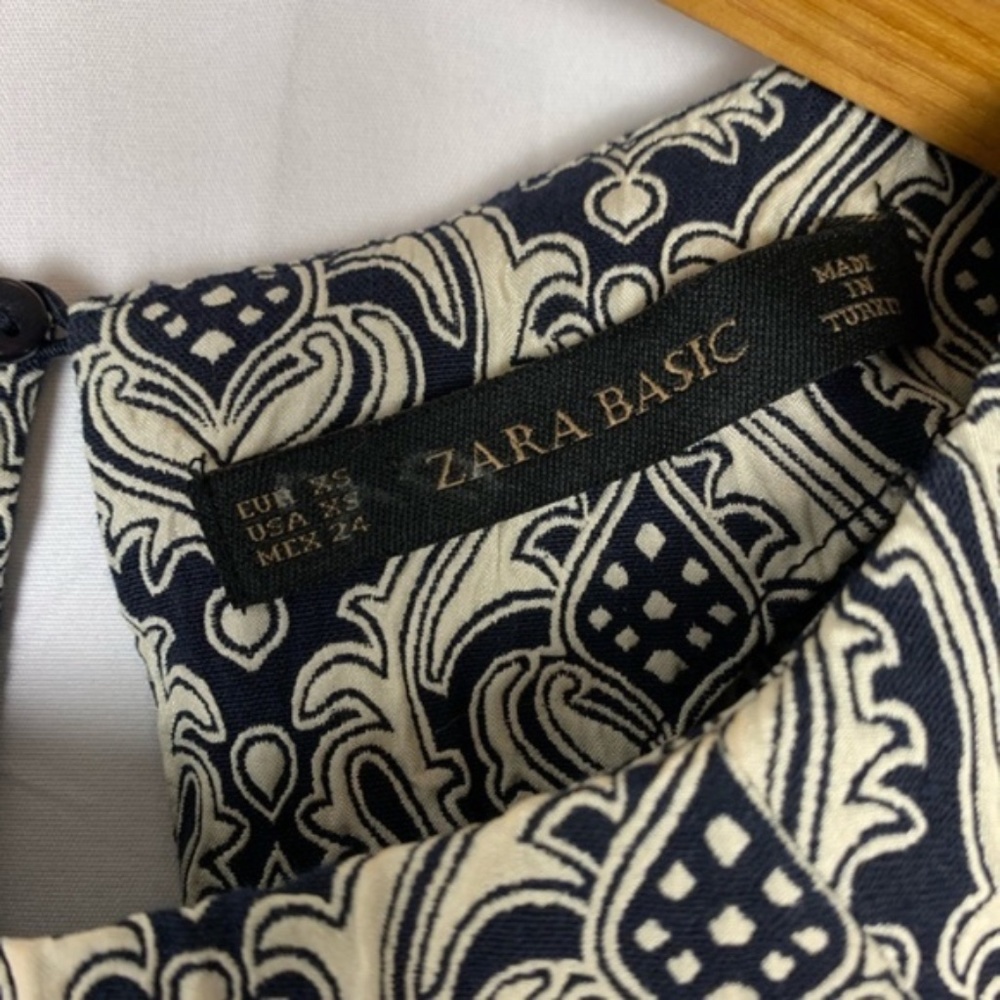 Zara Basic Shift Dress With Textured Pattern, Xs - image 4